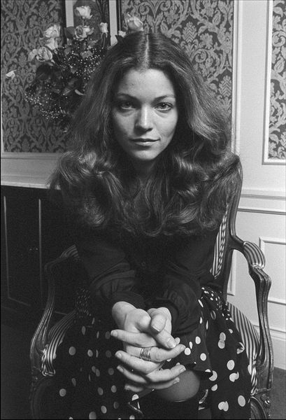 Amy Irving - Photo Set