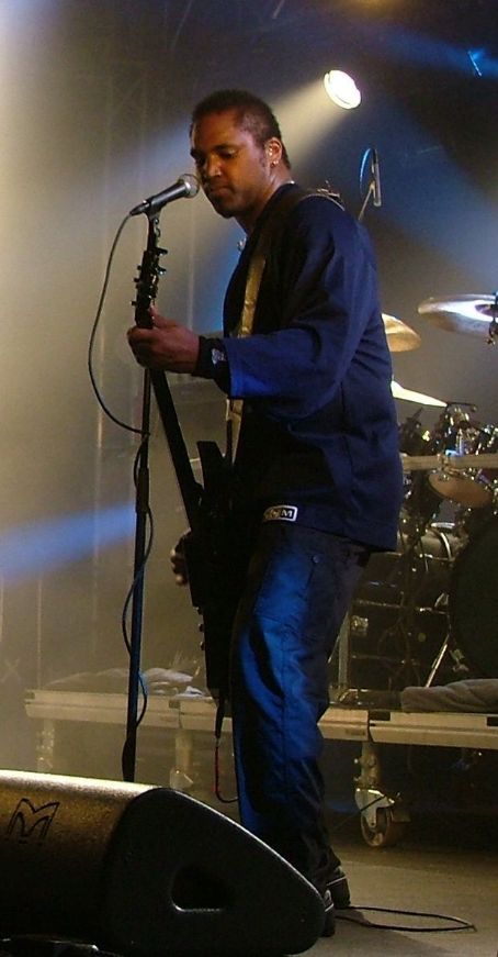 Mike Alexander (musician)