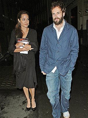 Angelina Jolie And Jonny Lee Miller Famousfix Angelina Jolie And Jonny Lee Miller
