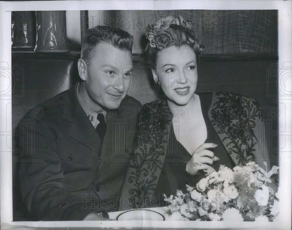 Eddie Albert and Margo - Dating, Gossip, News, Photos