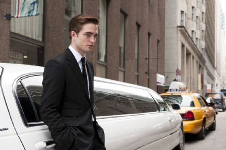 Robert Pattinson