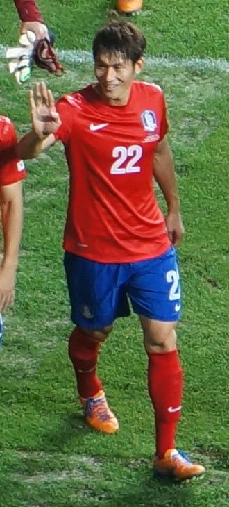 Lee Yong (footballer)