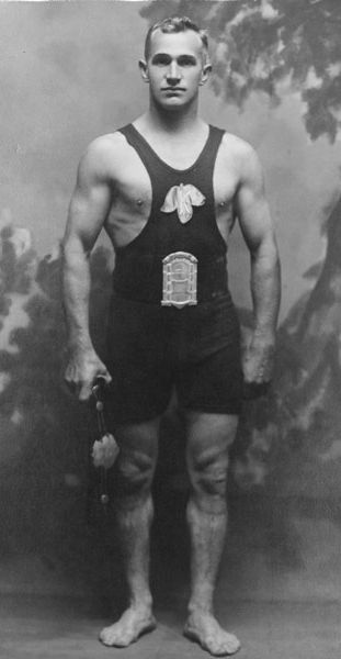 Eino Leino (sport wrestler)