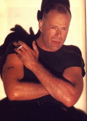 Bruce Willis Pulp Fiction Previous PictureNext Picture 
