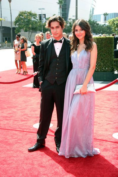 Avan Jogia Victoria Justice attended the 2011 Primetime Creative Arts Emmy 
