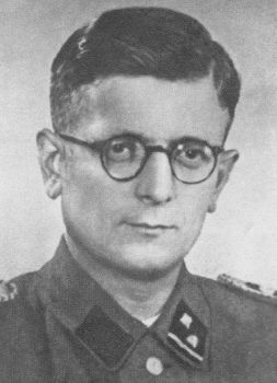 Martin Weiss (Nazi official)