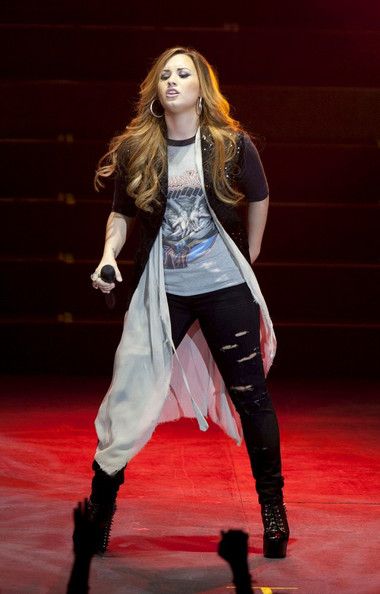 Demi Lovato performs in concert at the Auditorio Nacional