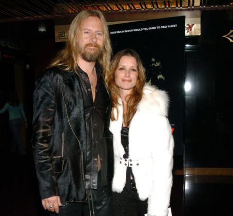 Jerry Cantrell and Shawnee Smith