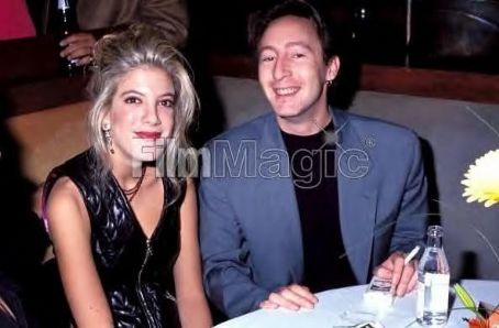 Julian Lennon and Tori Spelling