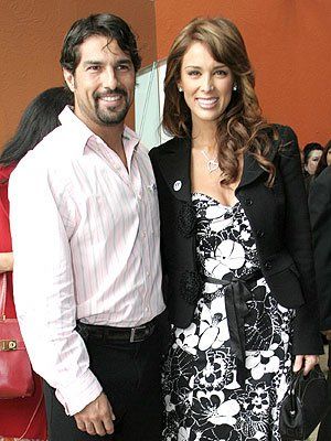 Jacqueline Bracamontes and Arturo Carmona