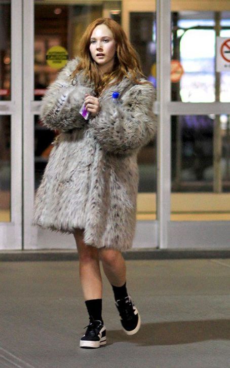 Juno Temple Style