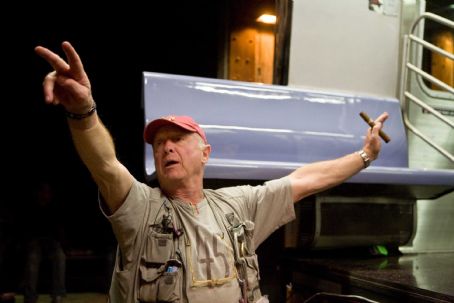 Director Tony Scott on the set of Columbia Pictures' action thriller THE TAKING OF PELHAM 123, starring Denzel Washington and John Travolta. Photo By: RICO TORRES. © 2009 Columbia Pictures Industries, Inc. All Rights Reserved.
