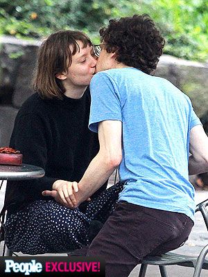 Jesse eisenberg dating history