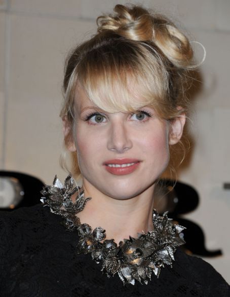 Lucy Punch - Photo Colection