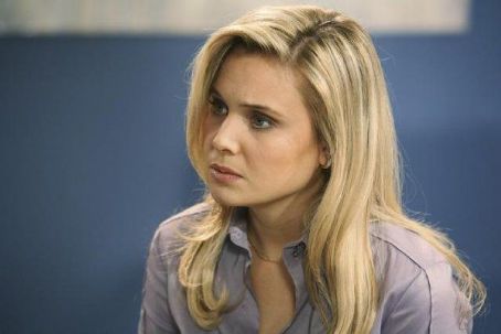 Leah Pipes desktop Wallpapers