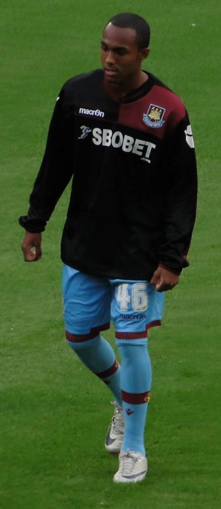 Robert Hall (footballer)