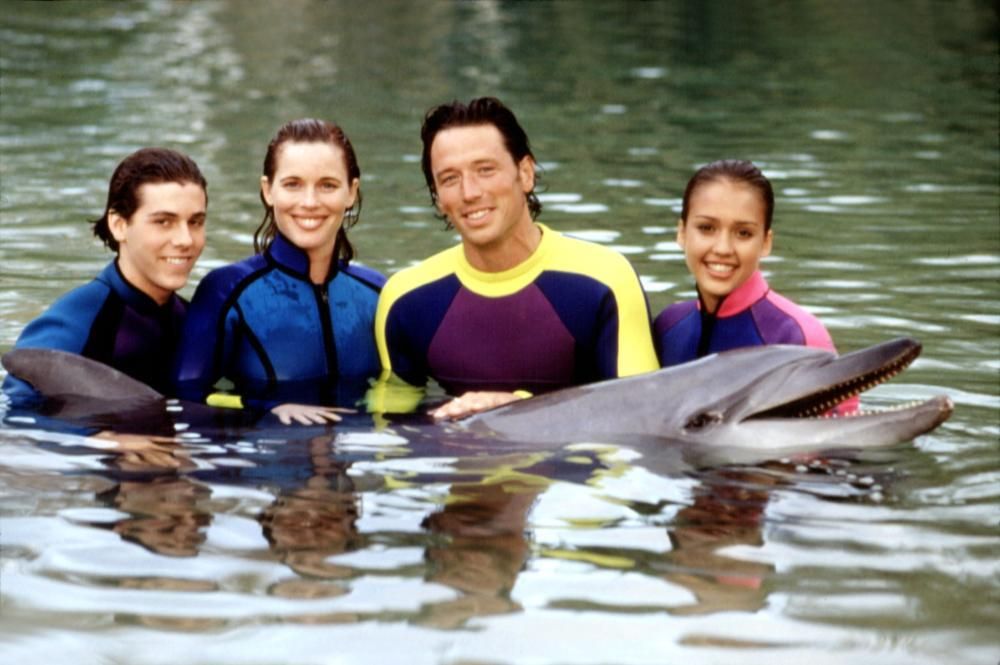 Flipper (1995) Cast And Crew, Trivia, Quotes, Photos, News And Videos ...