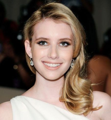 Related Links Emma Roberts 0 Rate this photo