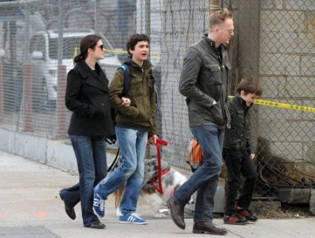 Jennifer Connelly Paul Bettany and family Previous PictureNext Picture 
