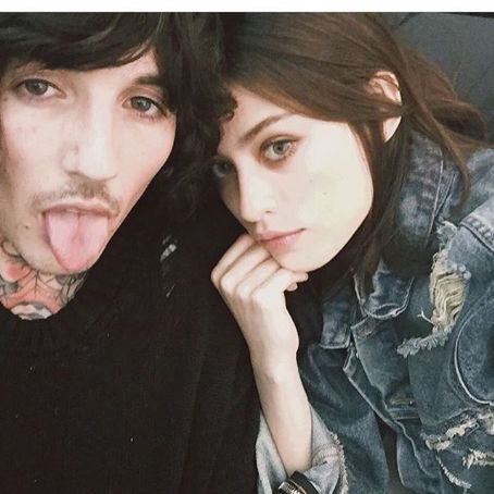 Oliver Sykes and Alissa Sails - Dating, Gossip, News, Photos