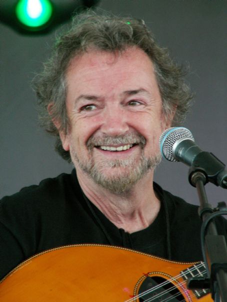 Andy Irvine (musician)