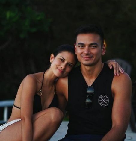 Ralph Wintle and Bianca King - Hookup