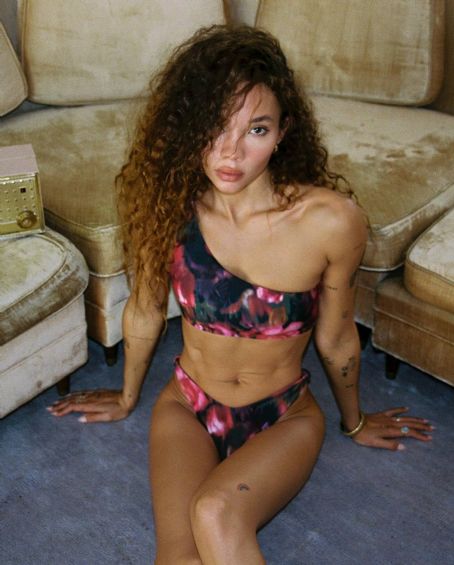 Ashley Moore – Skatie campaign (December 2024)