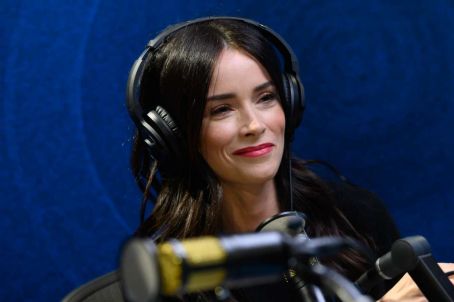 Abigail Spencer – Visits SiriusXM Studios in Hollywood | Abigail