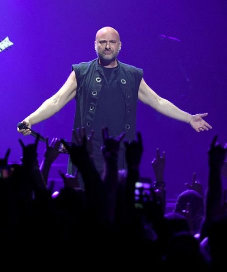 Who is David Draiman dating? David Draiman girlfriend, wife