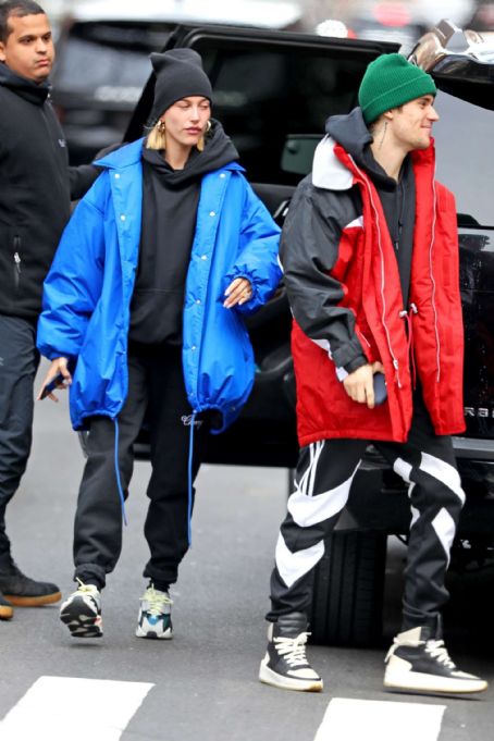 Hailey Baldwin and Justin Bieber – Out for lunch in New York