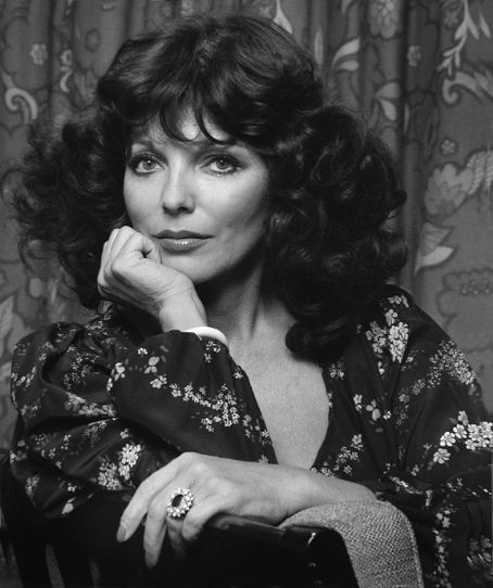 Joan Collins Pics - Joan Collins Photo Gallery - 2019 - Magazine ...