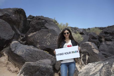 Victoria Justice – Petroglyph National Monument in Albuquerque