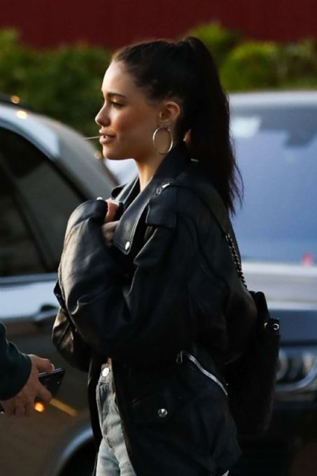 Madison Beer – Having dinner with her boyfriend Zack Bia in Los Angeles
