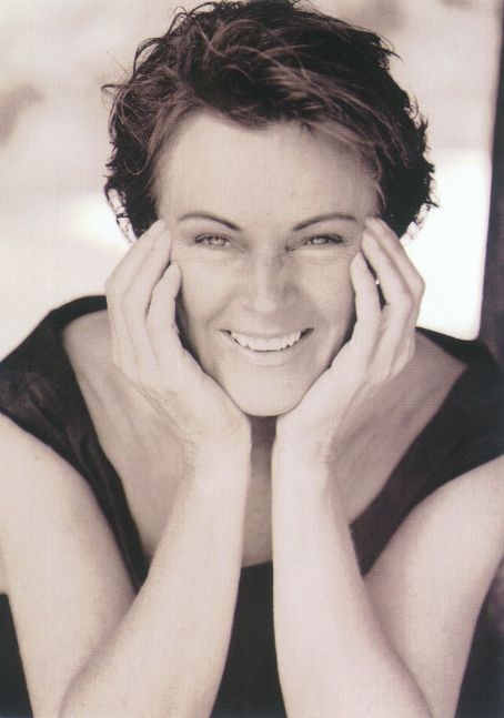 Anni-Frid Lyngstad | Anni-Frid Lyngstad Picture #10114308 - 454 x 647 ...