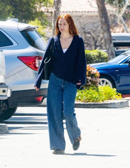 Riley Keough – In wide-leg jeans while running errands in Calabasas