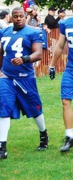 Tommy Davis (defensive end)