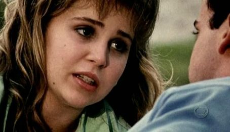 Who is Mae Whitman dating? Mae Whitman boyfriend, husband