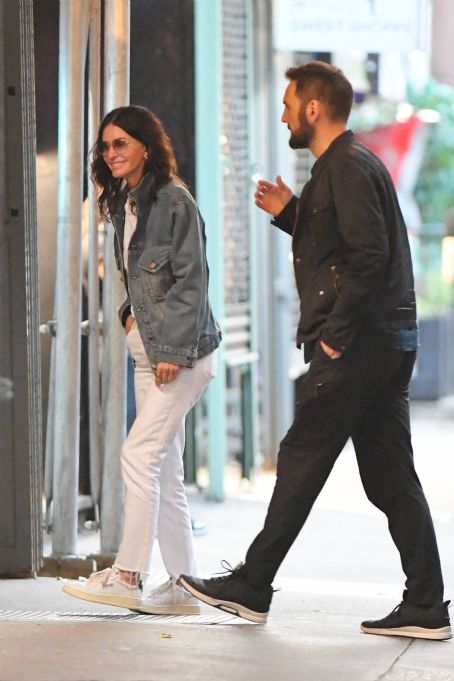Courteney Cox – Spotted at Pylos reataurant in East Village