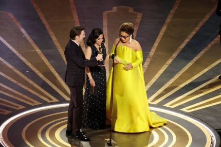 Paul Dano and Julia Louis- Dreyfus with the winner Ruth E. Carter - The 95th Annual Academy Awards - Show (2023)