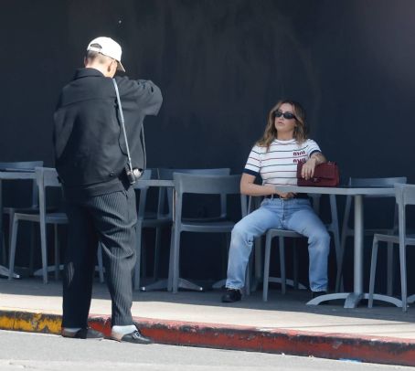 Ashley Tisdale – Photoshoot candid in Los Feliz