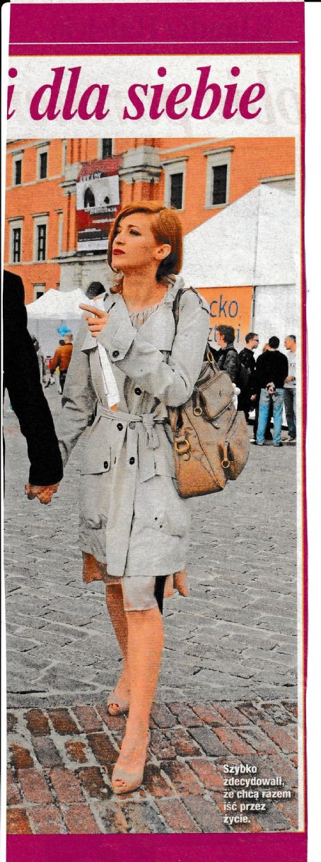 Ada Fijal - Dobry Tydzień Magazine Pictorial [Poland] (12 May 2025)