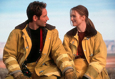David Duchovny and Julianne Moore