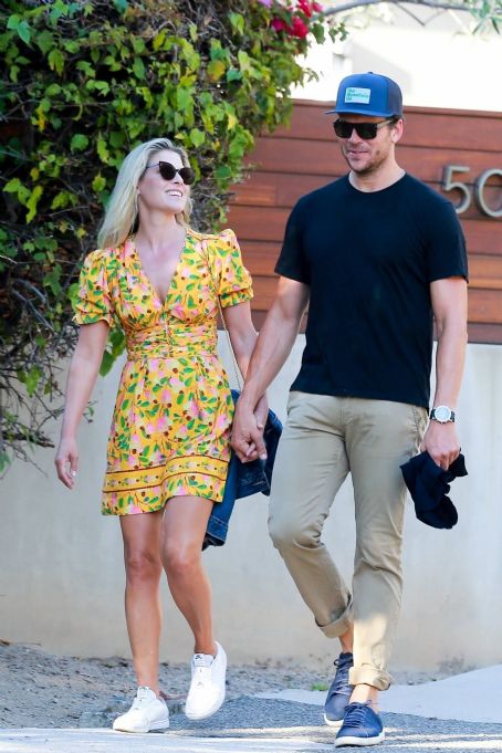 Ali Larter and Hayes MacArthur – Out and about in Malibu