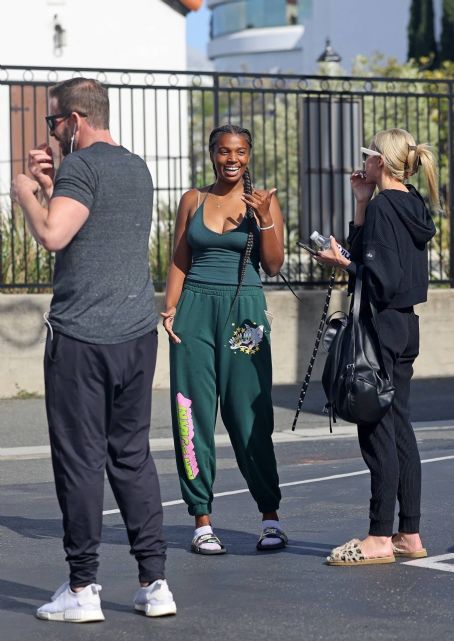 Heather Rae Young – Spotted at Ice-Lab Cryo in Newport Beach Picture