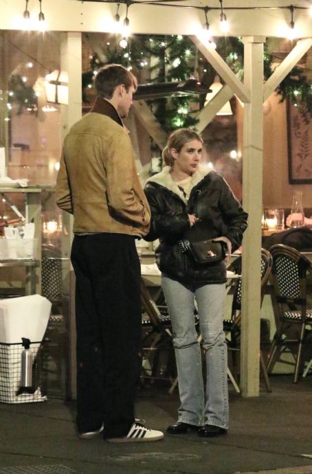 Emma Roberts – Enjoying dinner in Manhattan’s West Village neighborhood