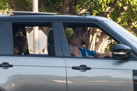 Eva Mendes and Ryan Gosling – Driving home in Los Angeles
