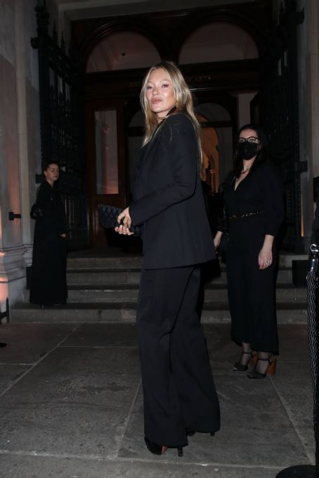 Kate Moss – Arrives at the Nikolai von Bismarck – The Fendi Book Signing