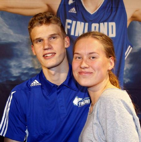 Lauri Markkanen Wife: Meet Verna Aho