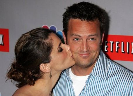 Matthew Perry and Amanda Peet - Dating, Gossip, News, Photos