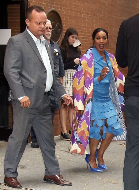 Angela Bassett – Arriving at The View in New York